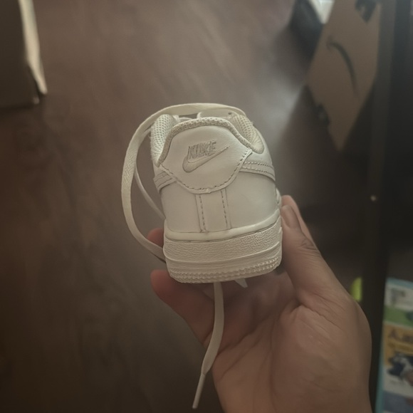 Children’s white air force ones - Picture 2 of 5